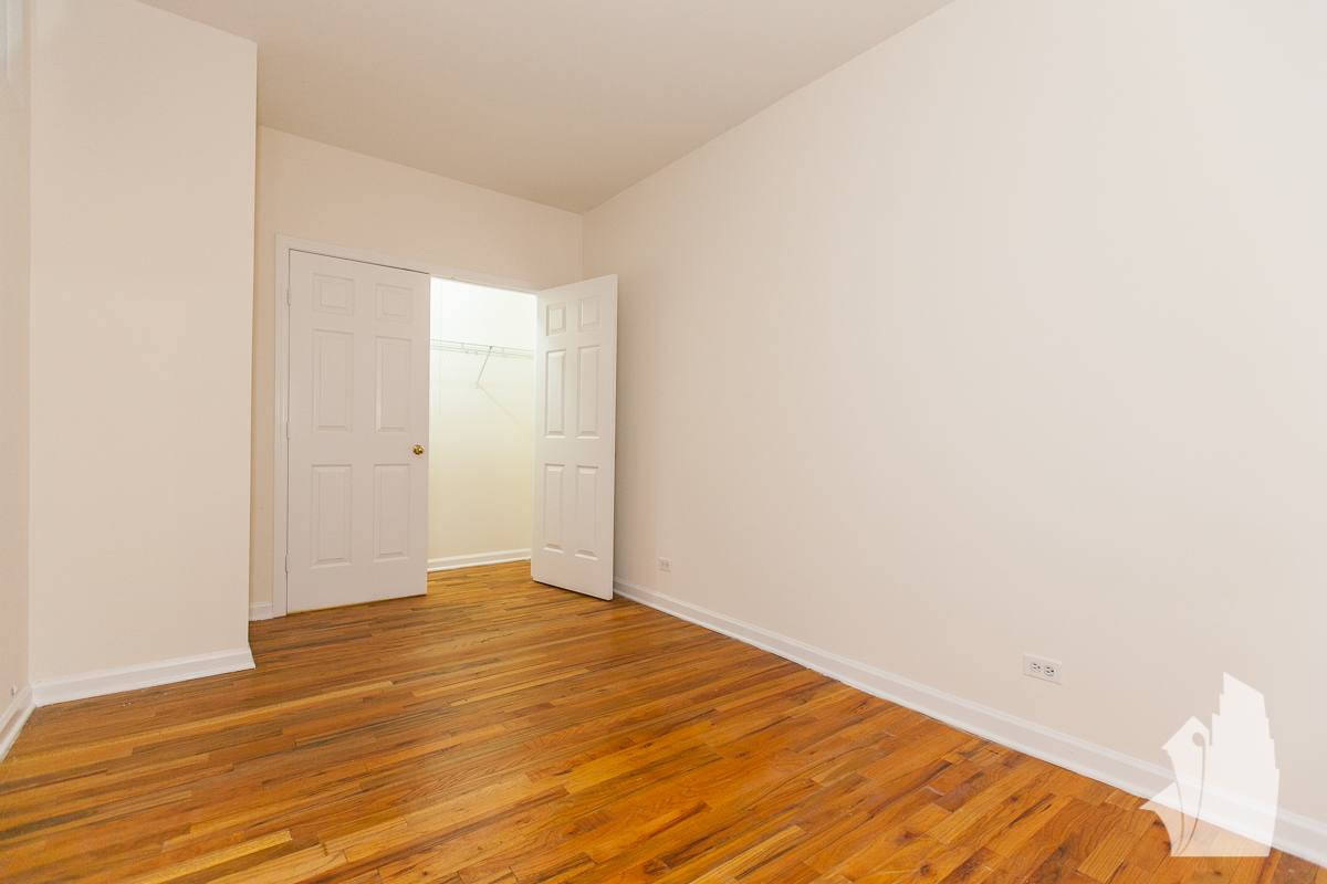 Apartment for rent at 917 Dakin #404, Chicago, IL 60613