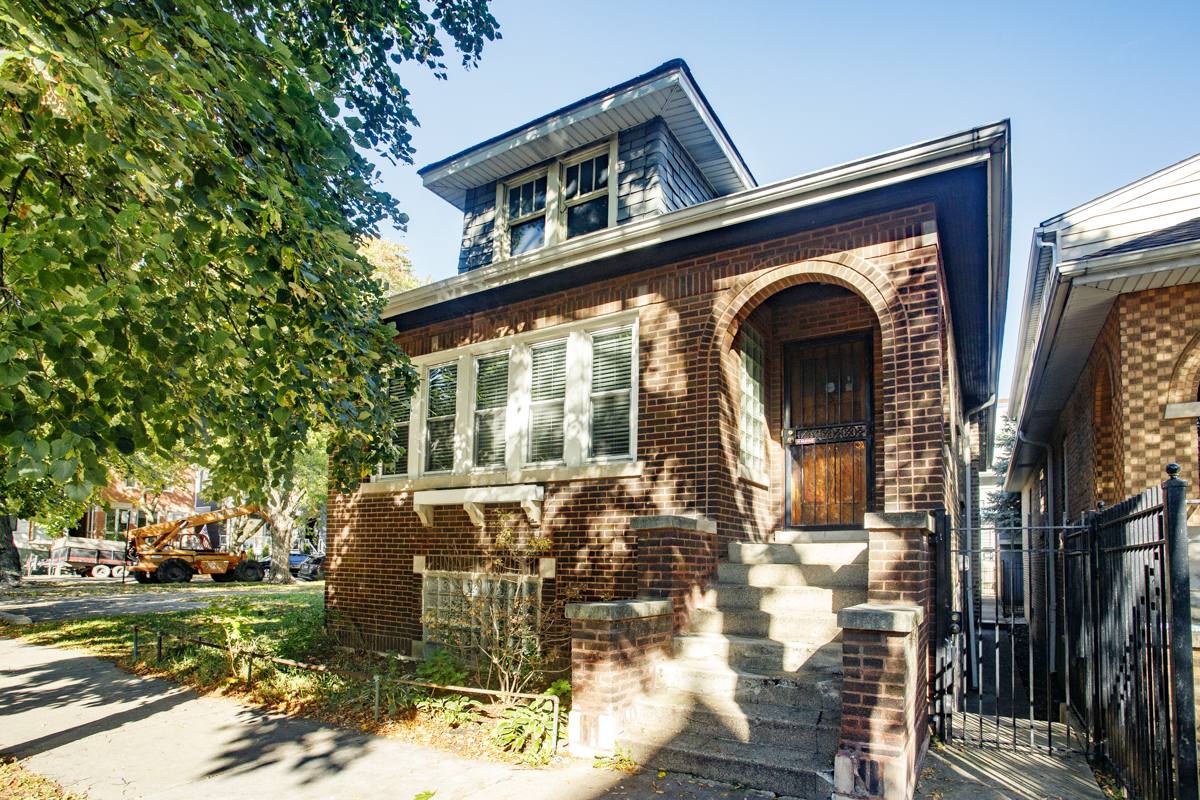 House for rent at 2152 Webster #H, Chicago, IL 60647