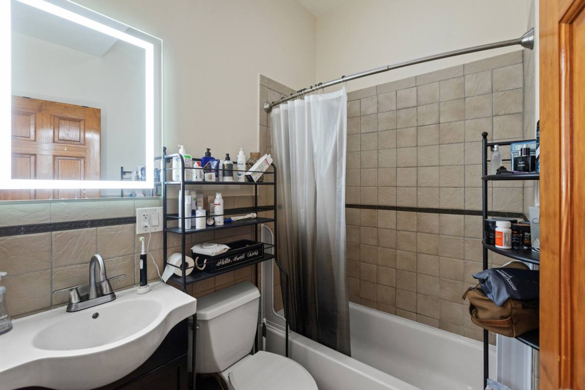 Apartment for rent at 2028 Hamlin #2, Chicago, IL 60647
