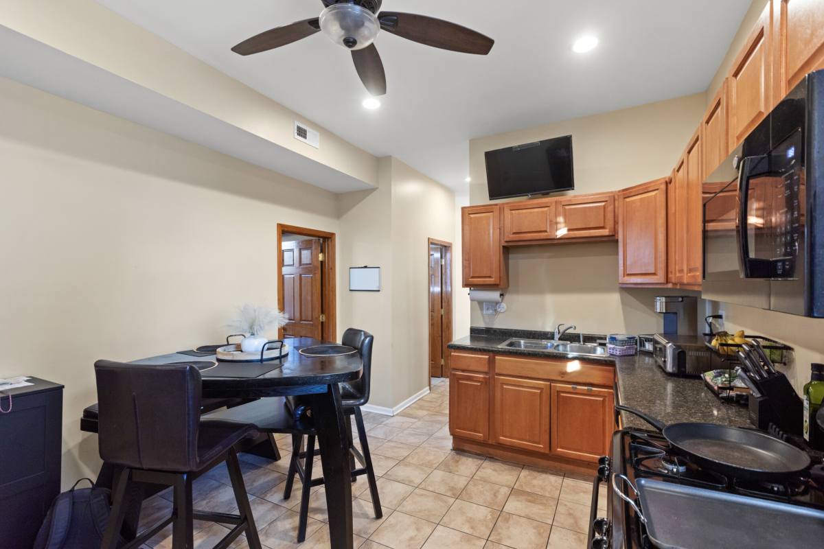 Apartment for rent at 2028 Hamlin #2, Chicago, IL 60647