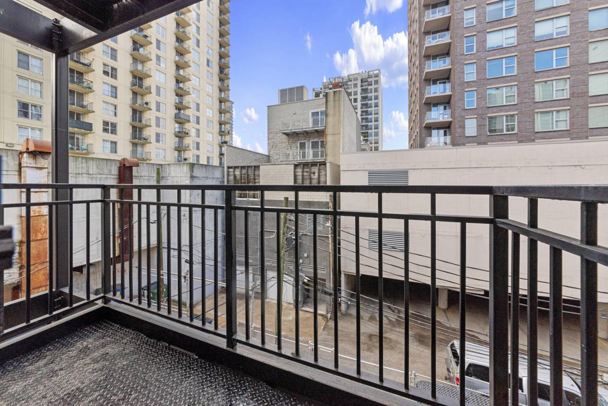 Apartment for rent at 1222 Lasalle #E3, Chicago, IL 60605