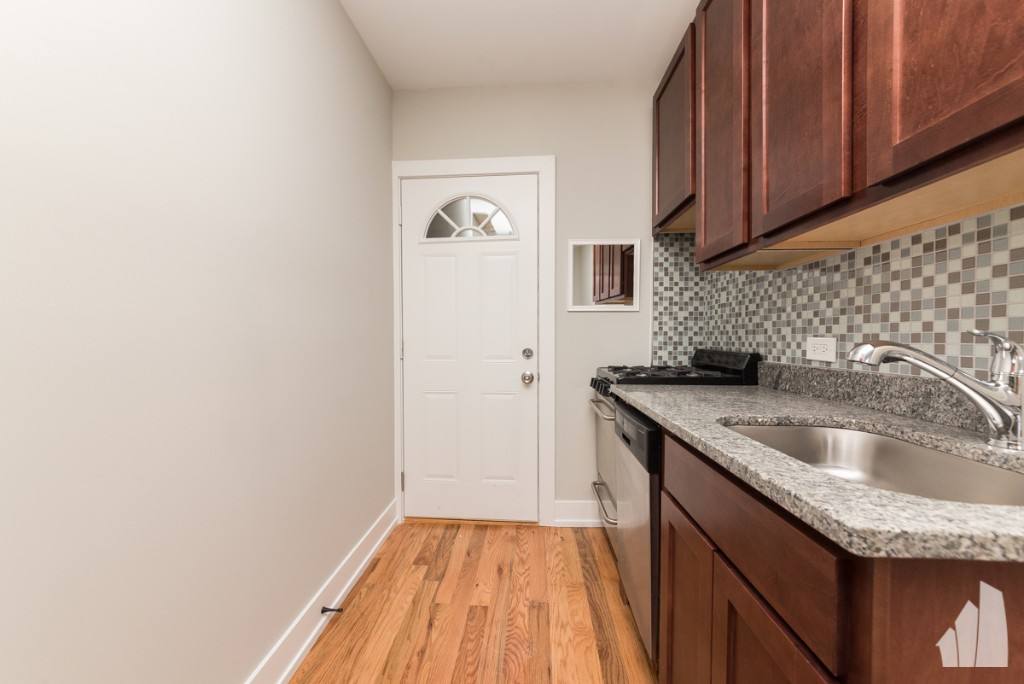 Apartment for rent at 2905 Mildred #1, Chicago, IL 60657