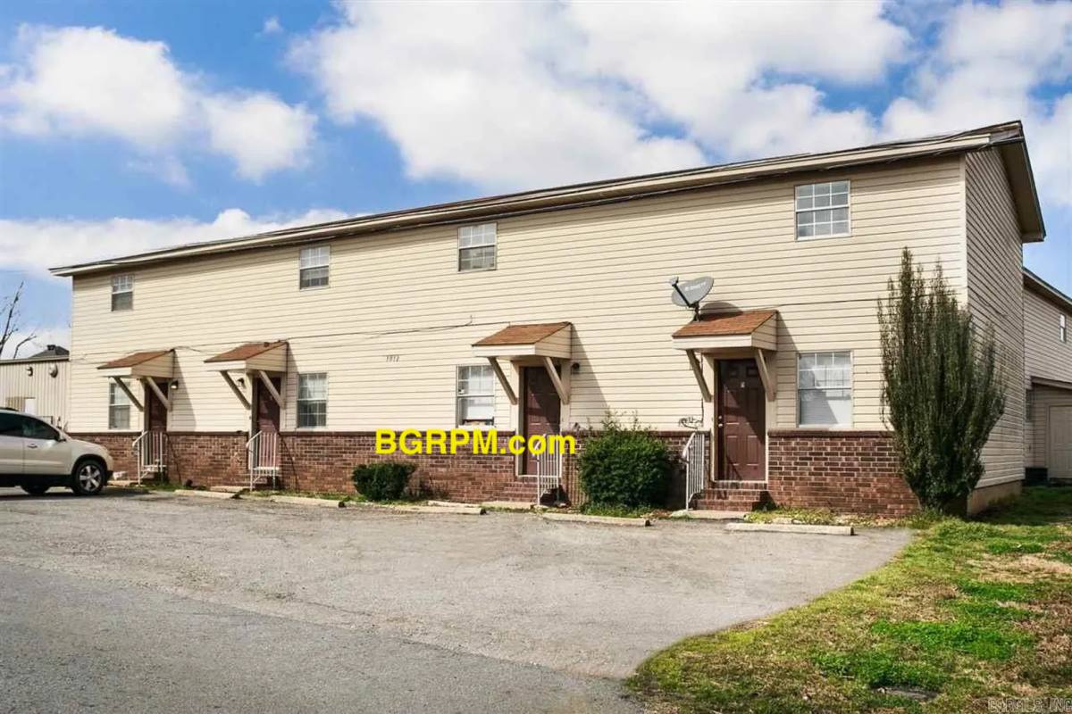 Apartment for rent at 1012 W Myrtle St, Cabot, AR 72023