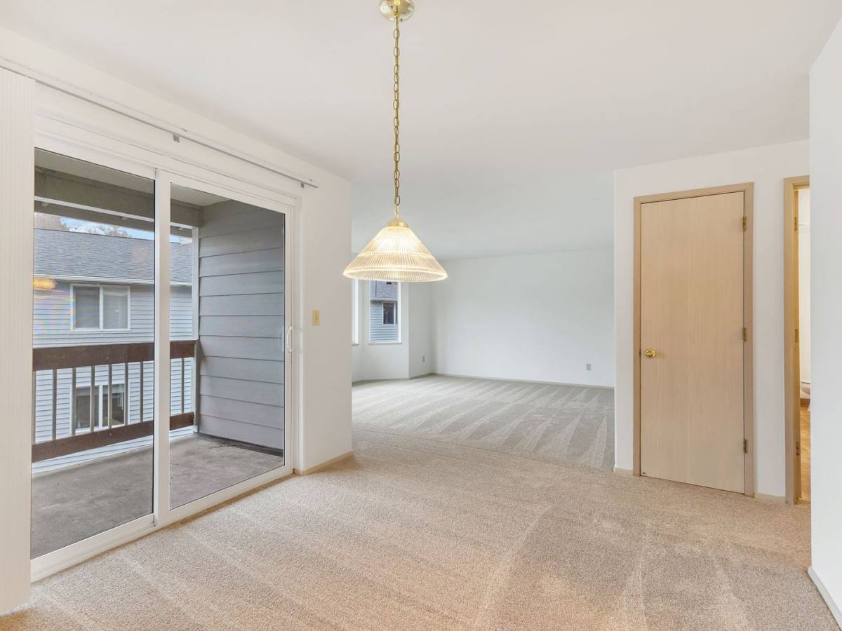 Apartment for rent at 355 S Wahanna Rd, Seaside, OR 97138