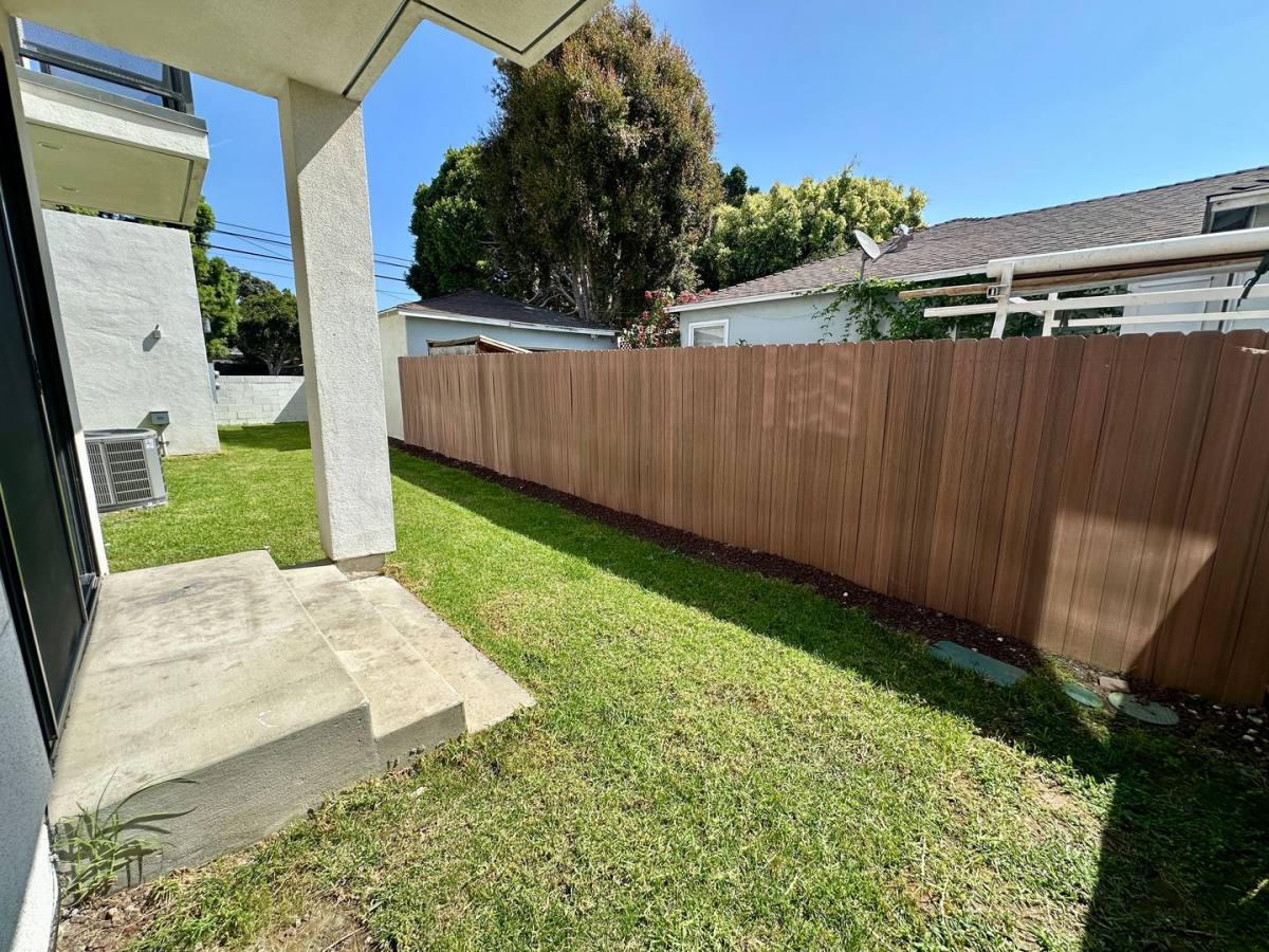 6439 W 86th Place, Los Angeles, CA 90045 - Townhouse For Rent - Image 8