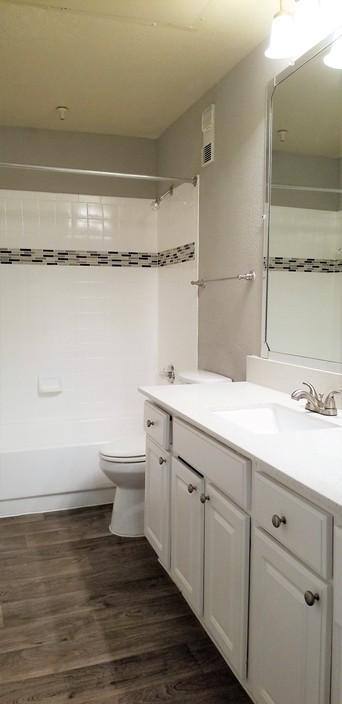 Apartment for rent at Hidden Ridge Apartment Homes, 1290 Hidden Ridge Dr, Irving, TX 75038