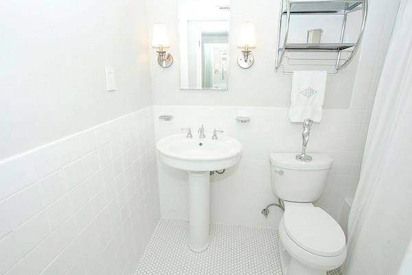 Condo for rent at 1800 Lavaca St #107, Austin, TX 78701