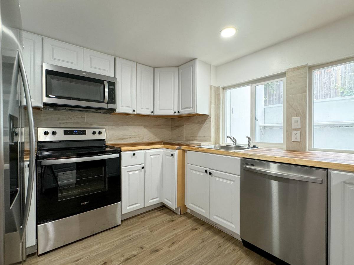Apartment for rent at Tangletown, 5214 Green Lake Way N, Seattle, WA 98103