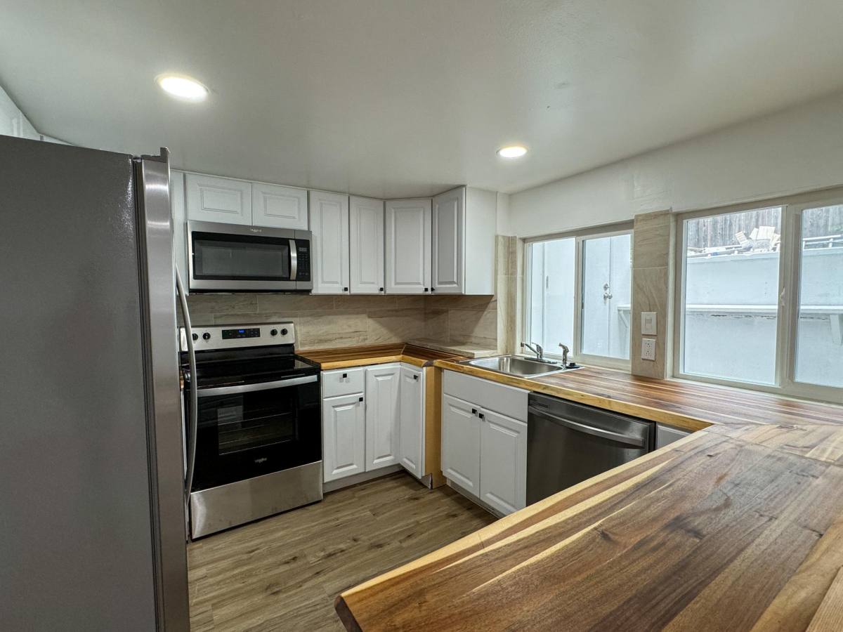 Apartment for rent at Tangletown, 5214 Green Lake Way N, Seattle, WA 98103