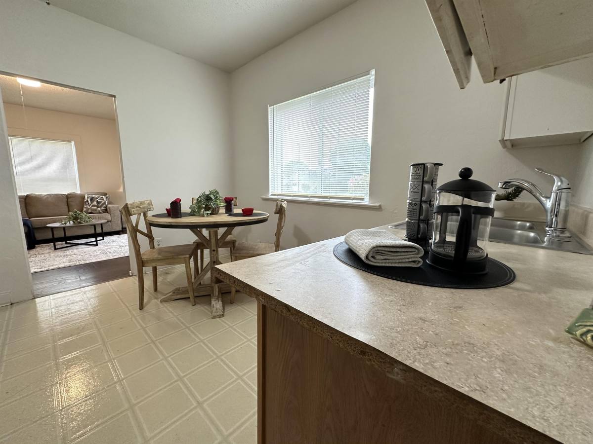 Apartment for rent at 1320 3rd St, Cosmopolis, WA 98537
