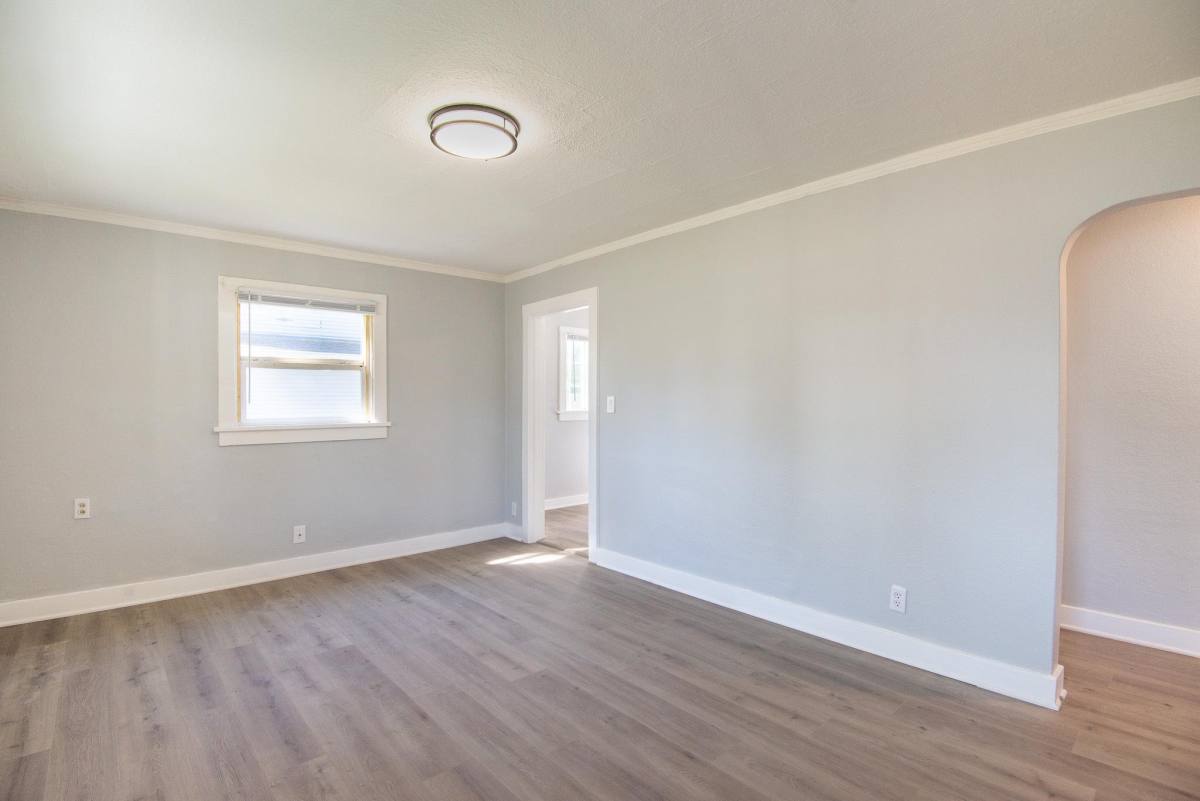 House for rent at Kingwood Park the Flats, 791 Rosemont Ave NW, Salem, OR 97304
