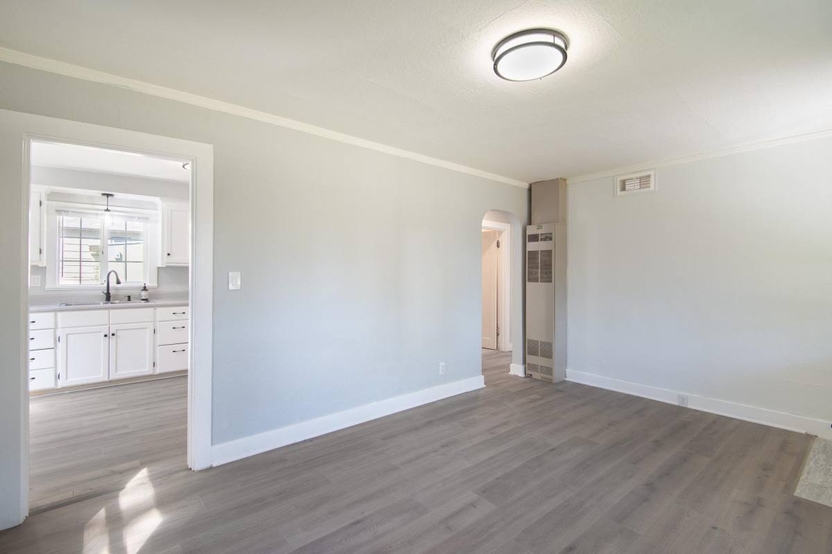House for rent at Kingwood Park the Flats, 791 Rosemont Ave NW, Salem, OR 97304