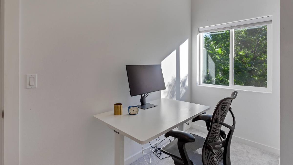 Townhouse for rent at Byar's Addition, 6824 N Catlin Ave #A, Portland, OR 97203