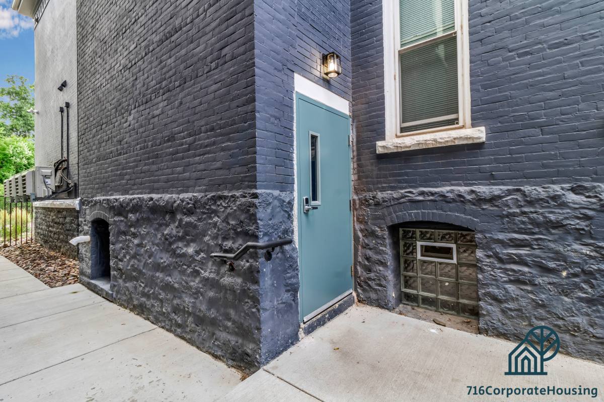 Apartment for rent at 44 E Utica St #2C-3B, Buffalo, NY 14209