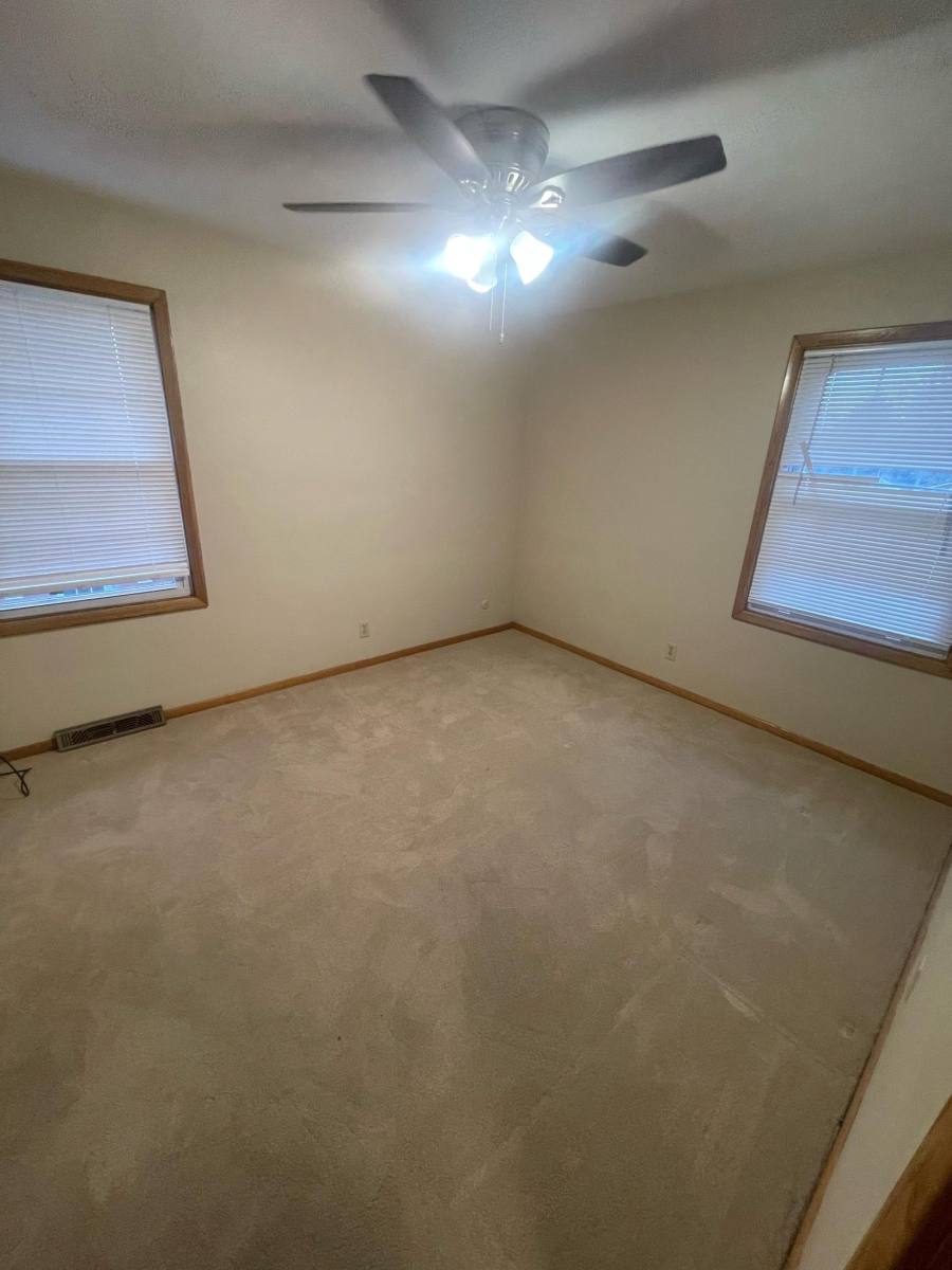 Apartment for rent at Stevenson Park, 1318 Stevenson Rd #5, Masury, OH 44438