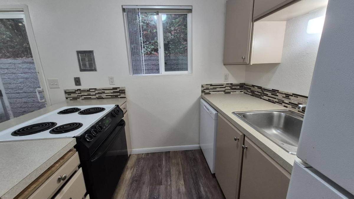 Townhouse for rent at 3350 SW Beaverton Hillsdale Highway 3356, Portland, OR 97239