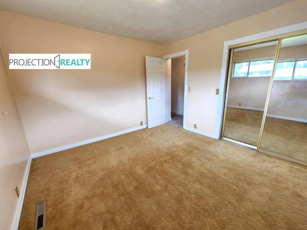 House for rent at Louise, 11128 NE Everett St, Portland, OR 97220