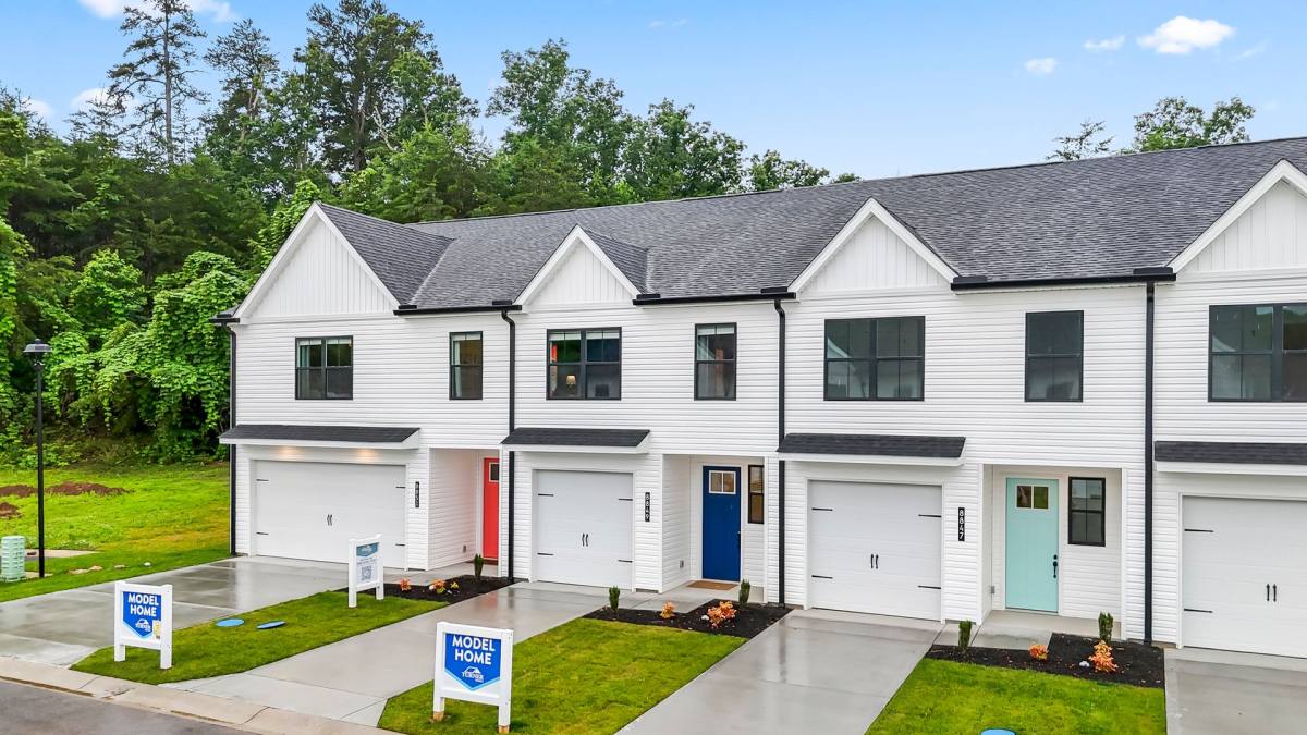 Townhouse for rent at 8849 Chapman Trace Way, Knoxville, TN 37920