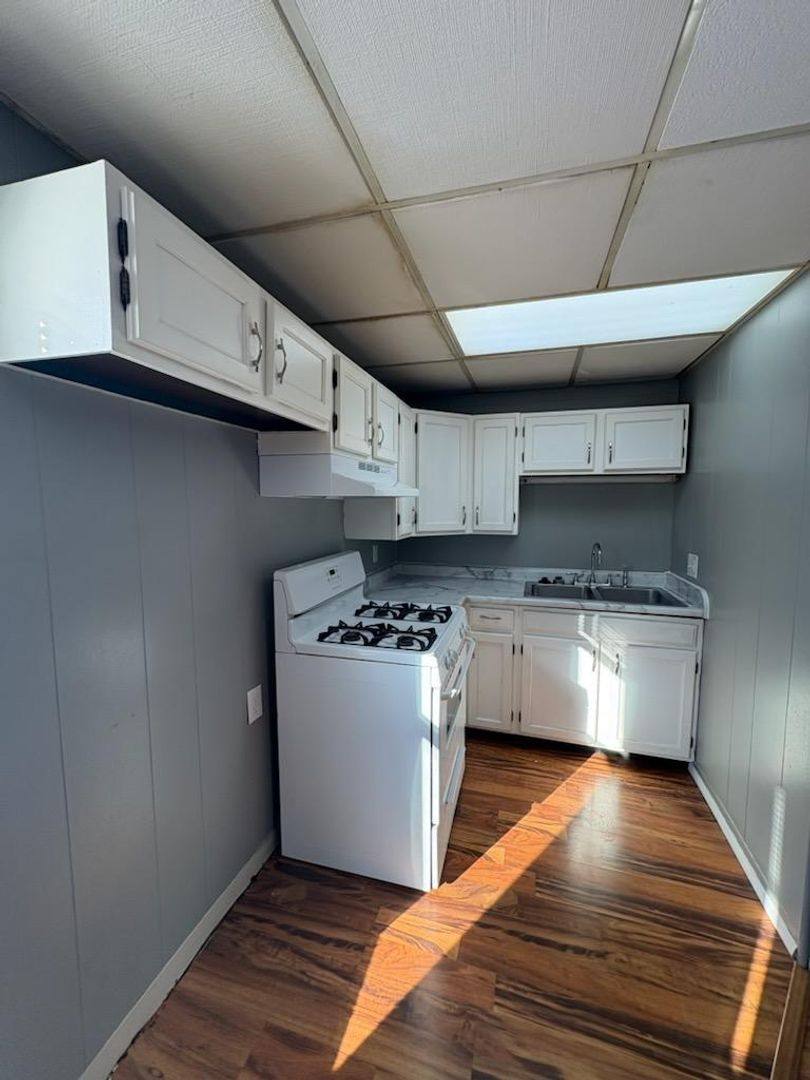 Apartment for rent at 912 N Madison, Bloomington, IL 61701
