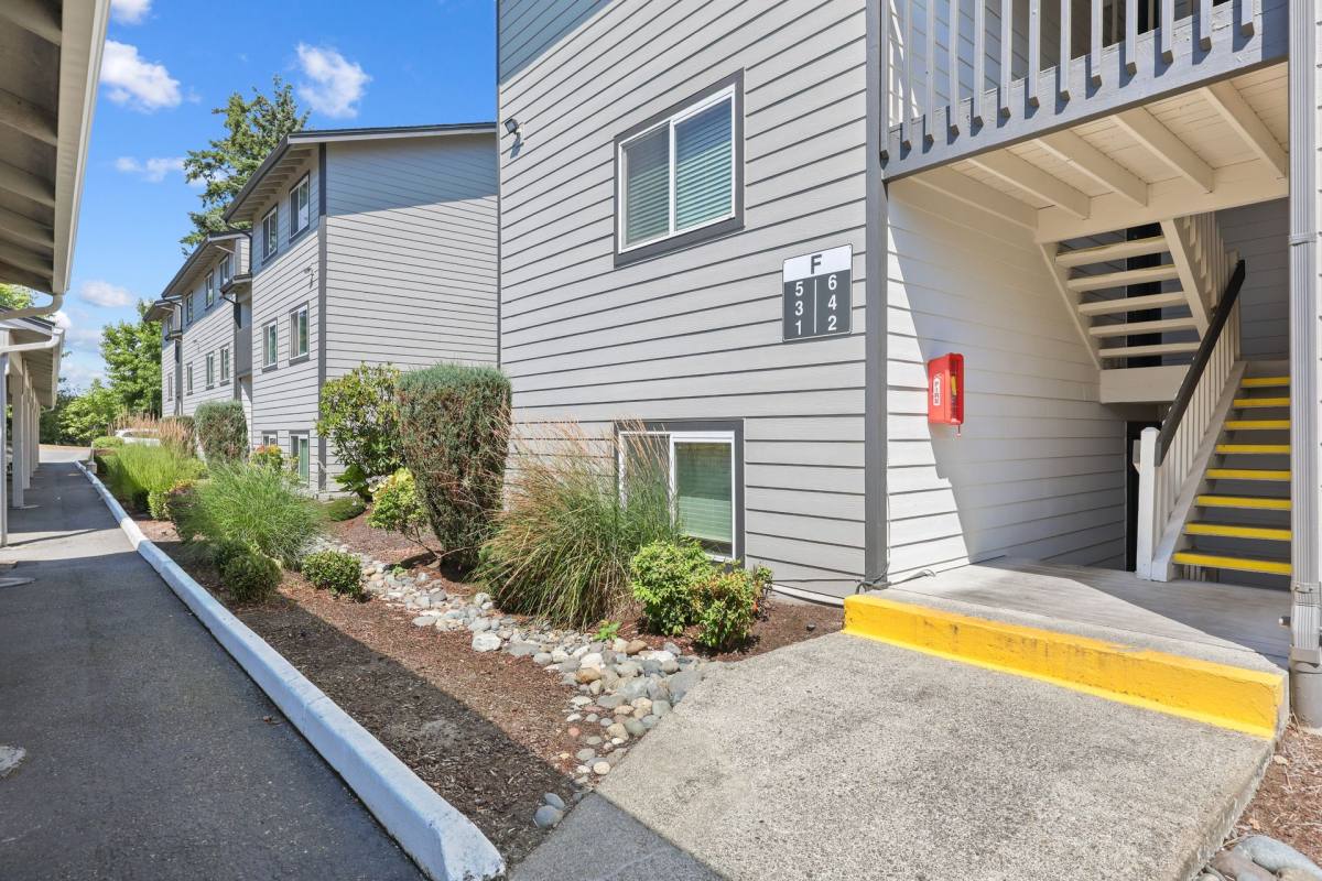 Apartment for rent at 20283 1st Ave NE, Poulsbo, WA 98370