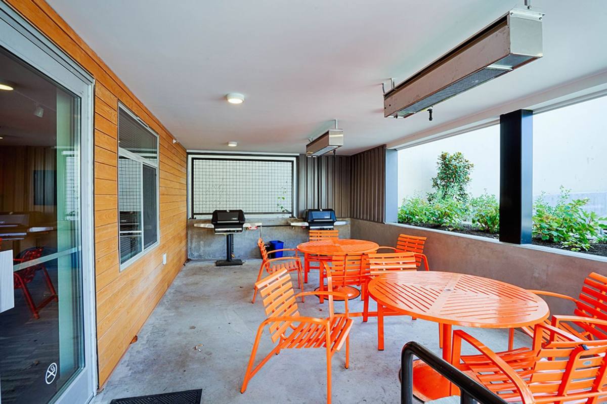 Apartment for rent at 17020 Aurora Ave N, Seattle, WA 98133