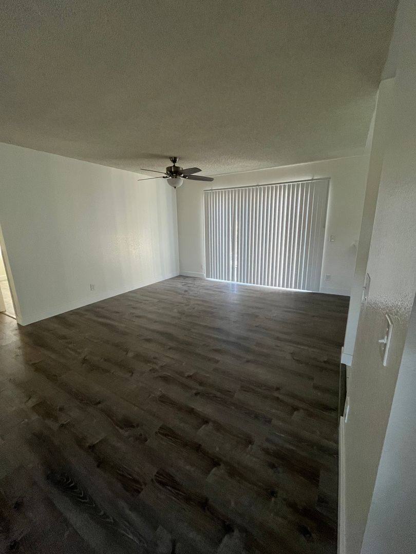Apartment for rent at 1702 Florida St, Huntington Beach, CA 92648