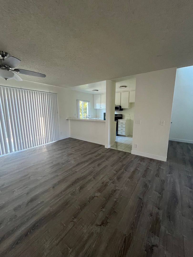 Apartment for rent at 1702 Florida St, Huntington Beach, CA 92648