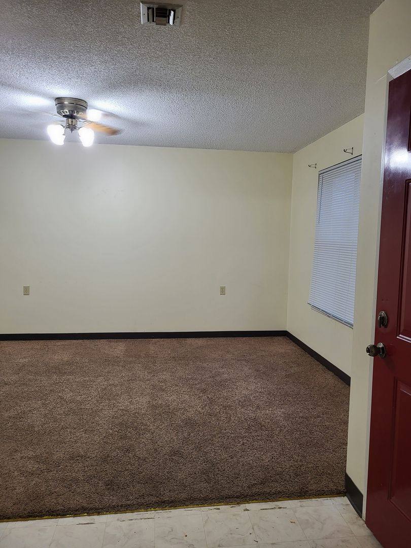 Apartment for rent at 600 3rd St, Downs, KS 67437