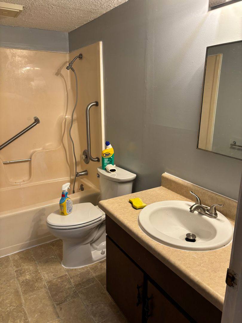 Apartment for rent at 600 3rd St, Downs, KS 67437