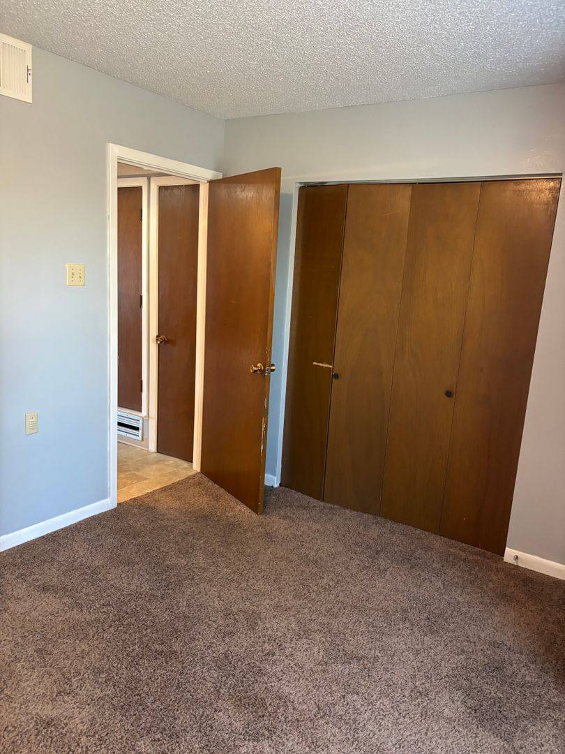 Apartment for rent at 600 3rd St, Downs, KS 67437