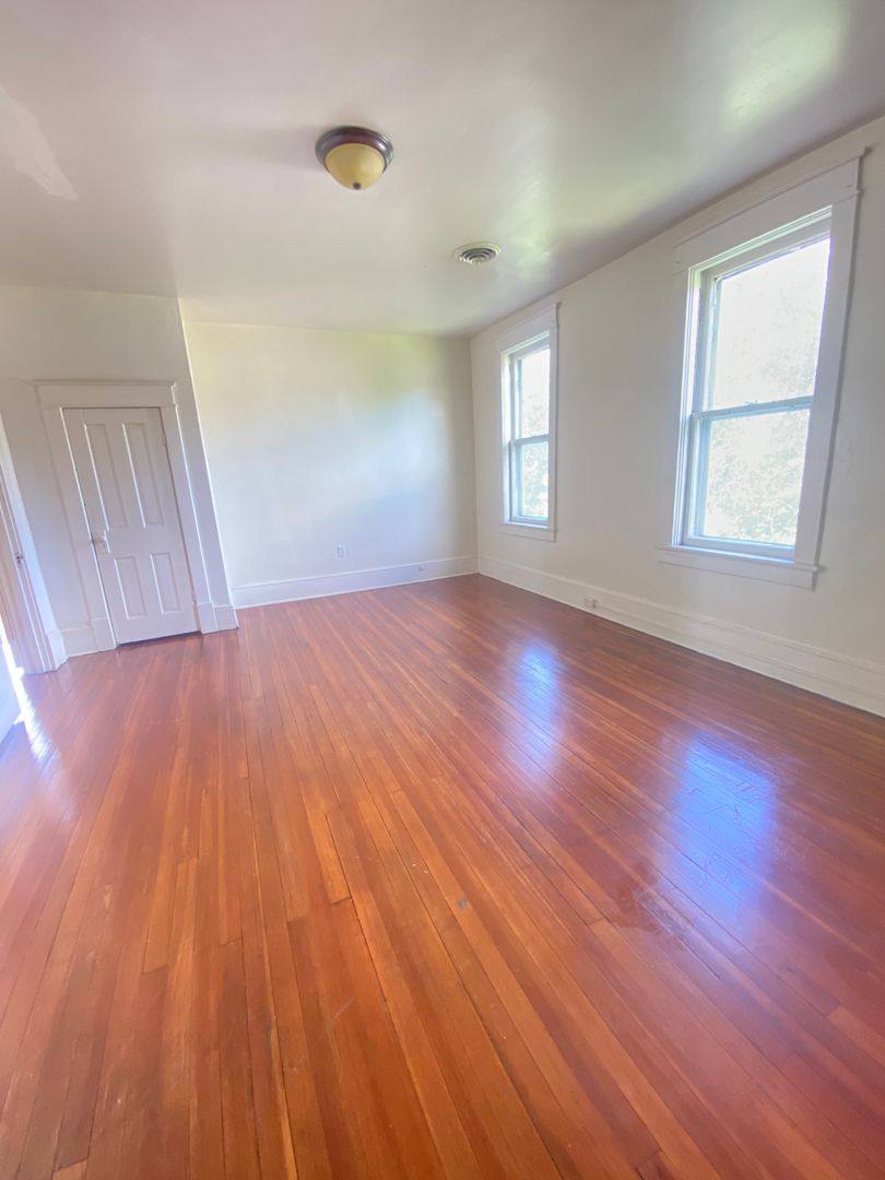 Apartment for rent at 216 Patton Ave NW, Roanoke, VA 24016