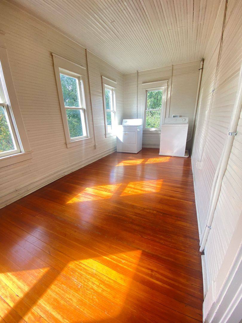 Apartment for rent at 216 Patton Ave NW, Roanoke, VA 24016