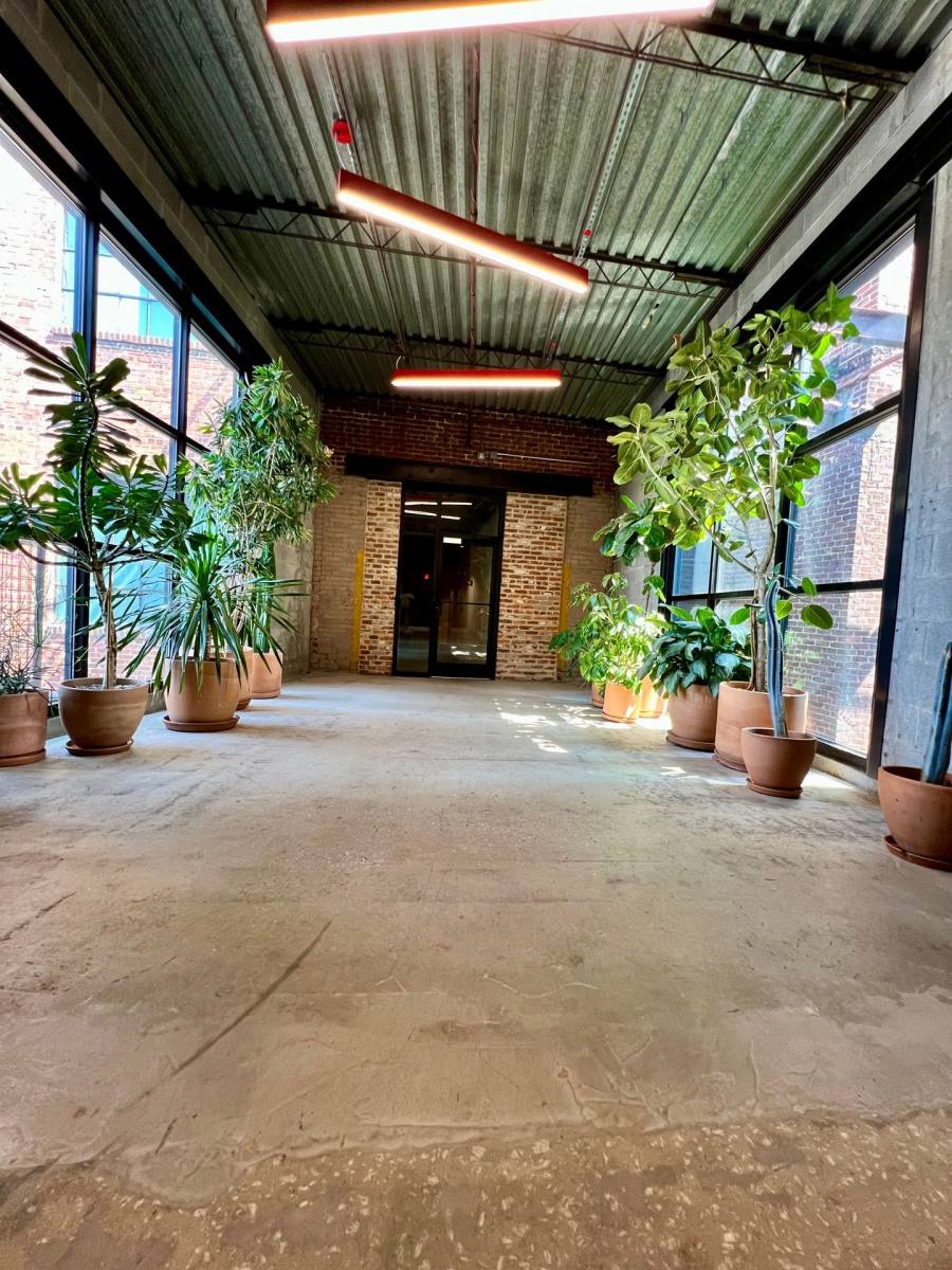 Apartment for rent at 565 Northside Dr, Atlanta, GA 30310
