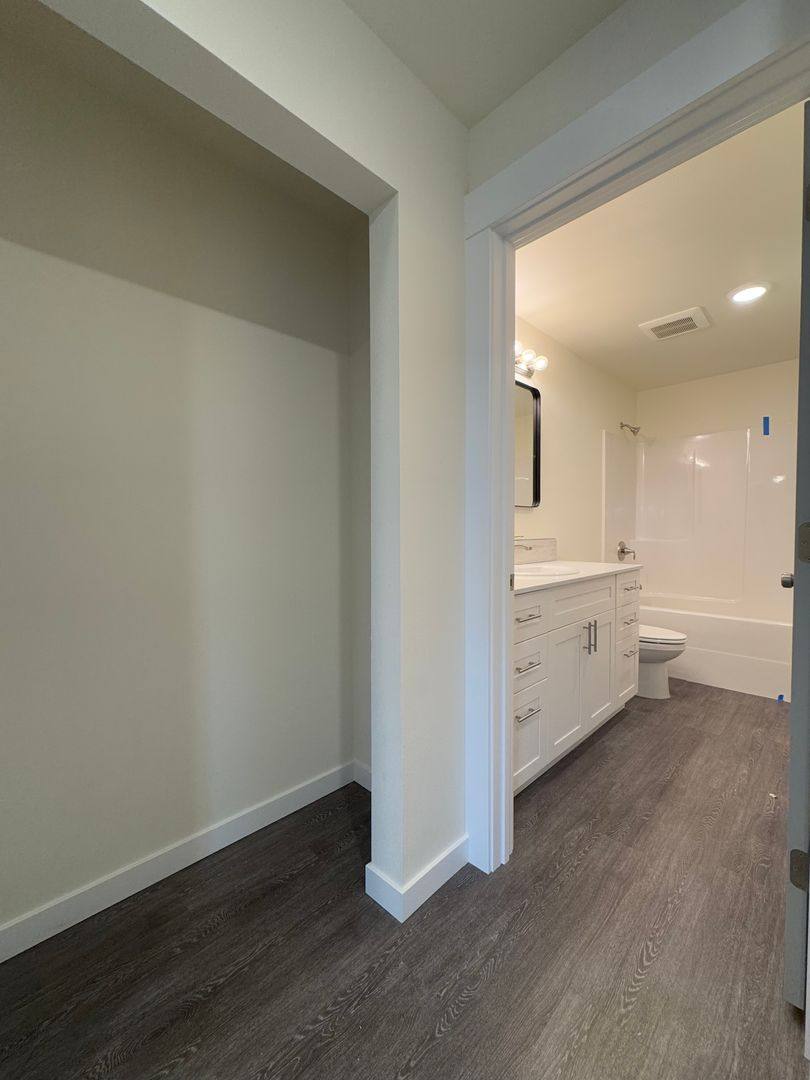 Apartment for rent at 503 E Helena, Ellensburg, WA 98926