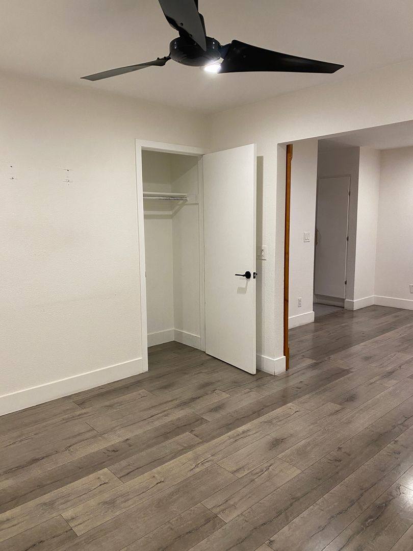 Apartment for rent at 14133 Calvert St, Van Nuys, CA 91401