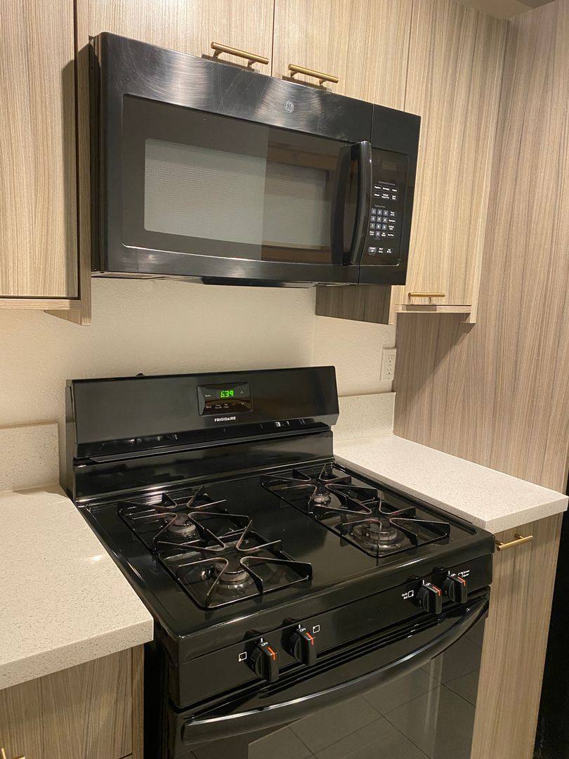 Apartment for rent at 14133 Calvert St, Van Nuys, CA 91401