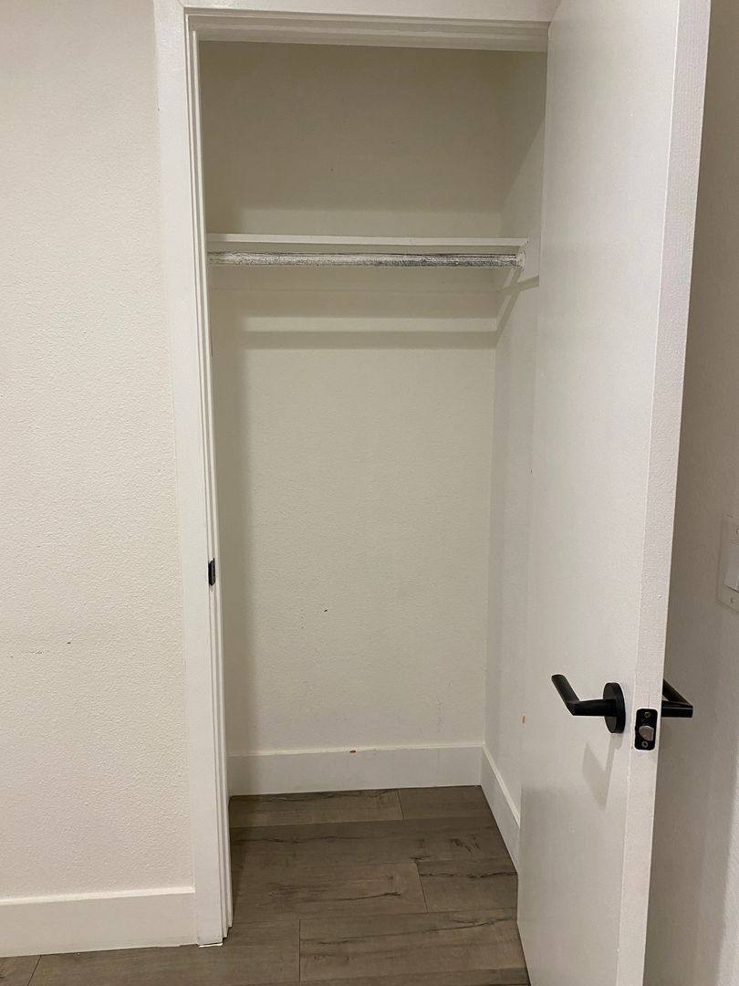 Apartment for rent at 14133 Calvert St, Van Nuys, CA 91401