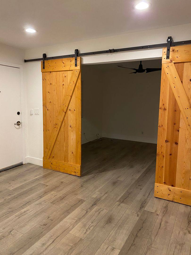 Apartment for rent at 14133 Calvert St, Van Nuys, CA 91401