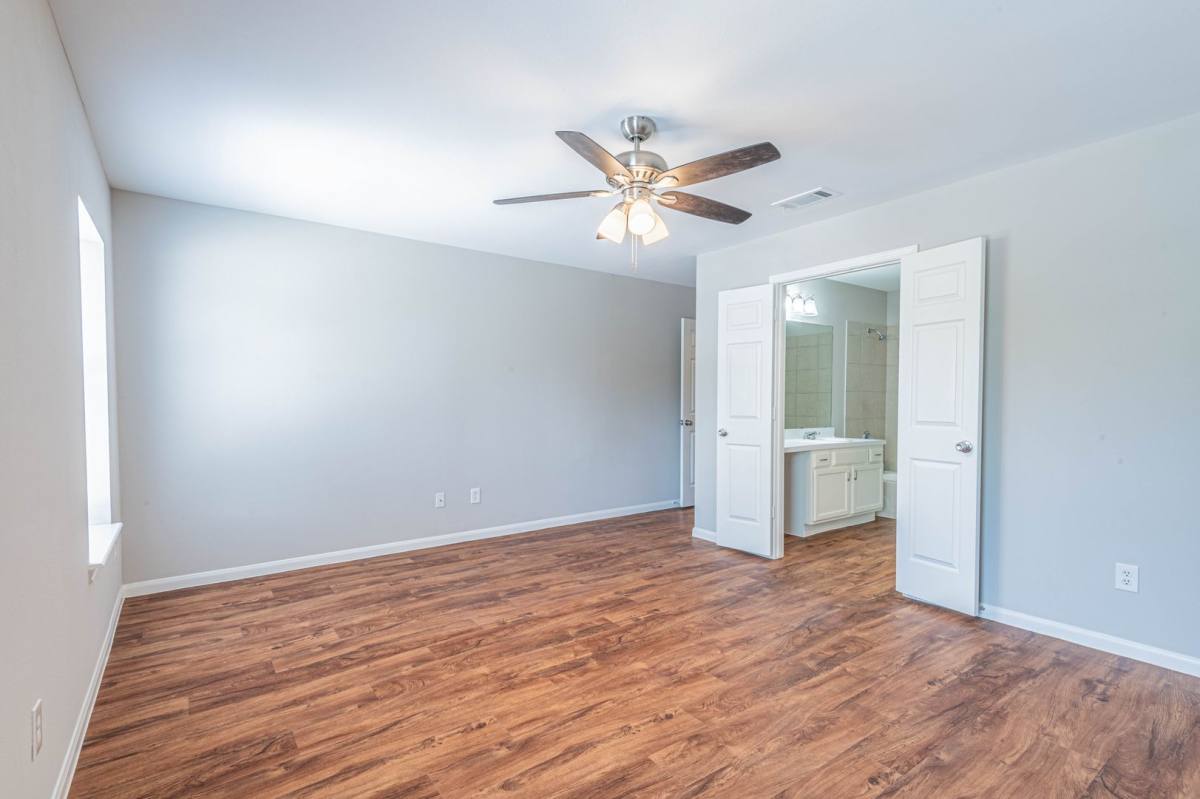 House for rent at 10061 Sharpton Dr, Houston, TX 77038