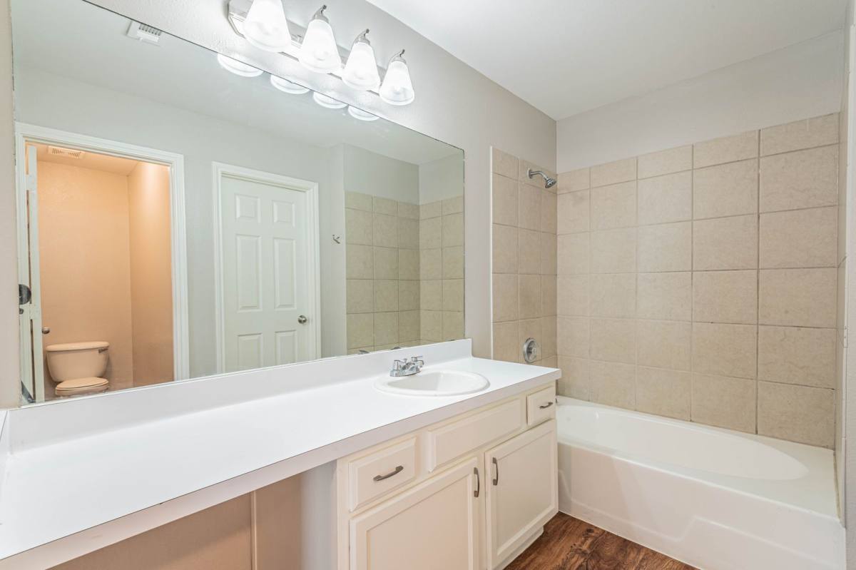 House for rent at 10061 Sharpton Dr, Houston, TX 77038