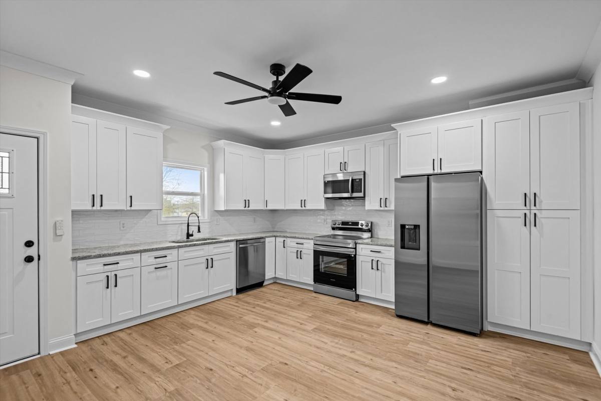 Apartment for rent at 1318 House St, Columbia, SC 29203