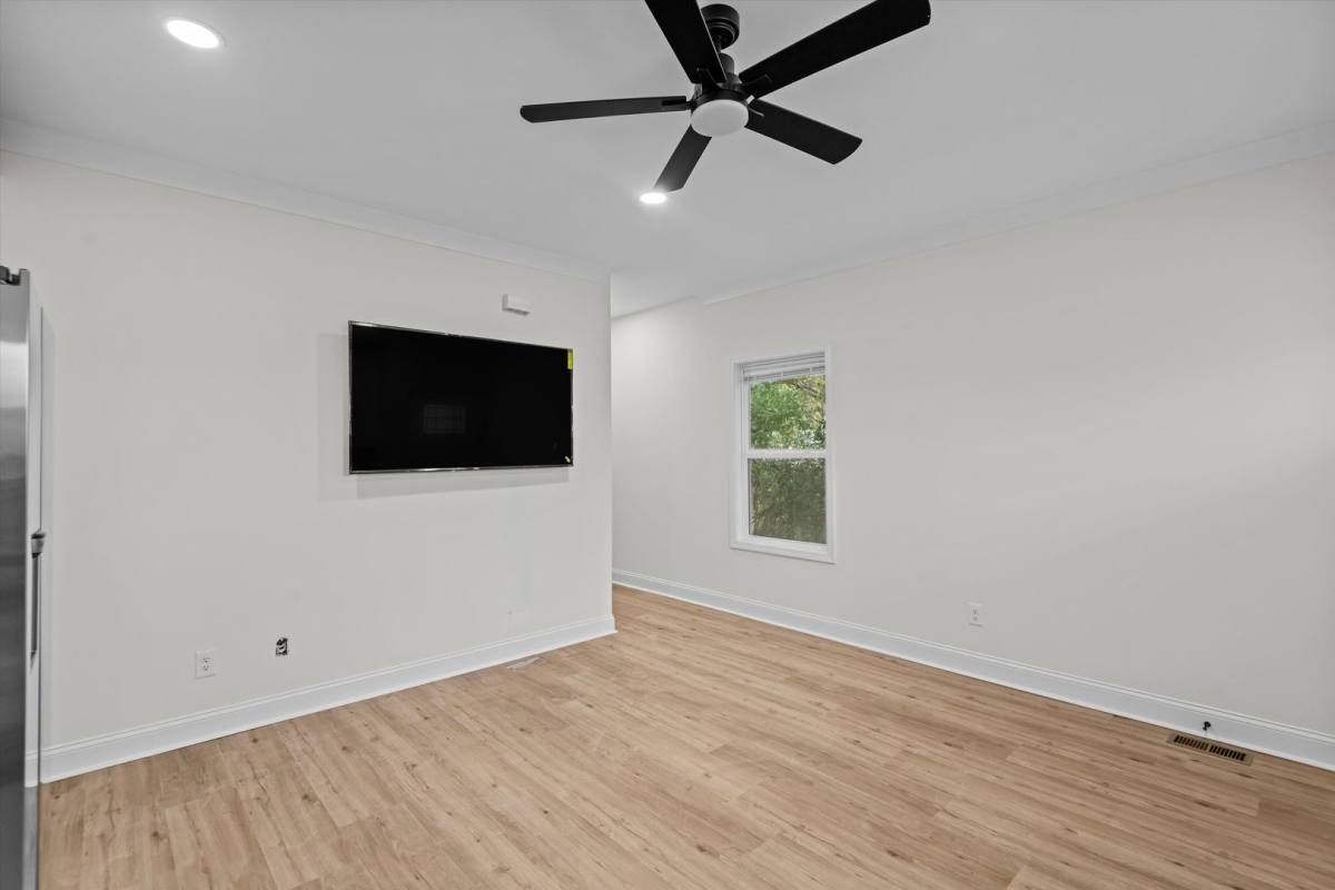 Apartment for rent at 1318 House St, Columbia, SC 29203