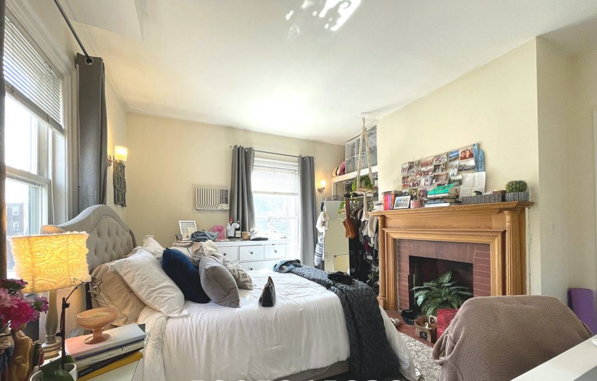 Apartment for rent at 64 Englewood Ave #2, Brookline, MA 02445