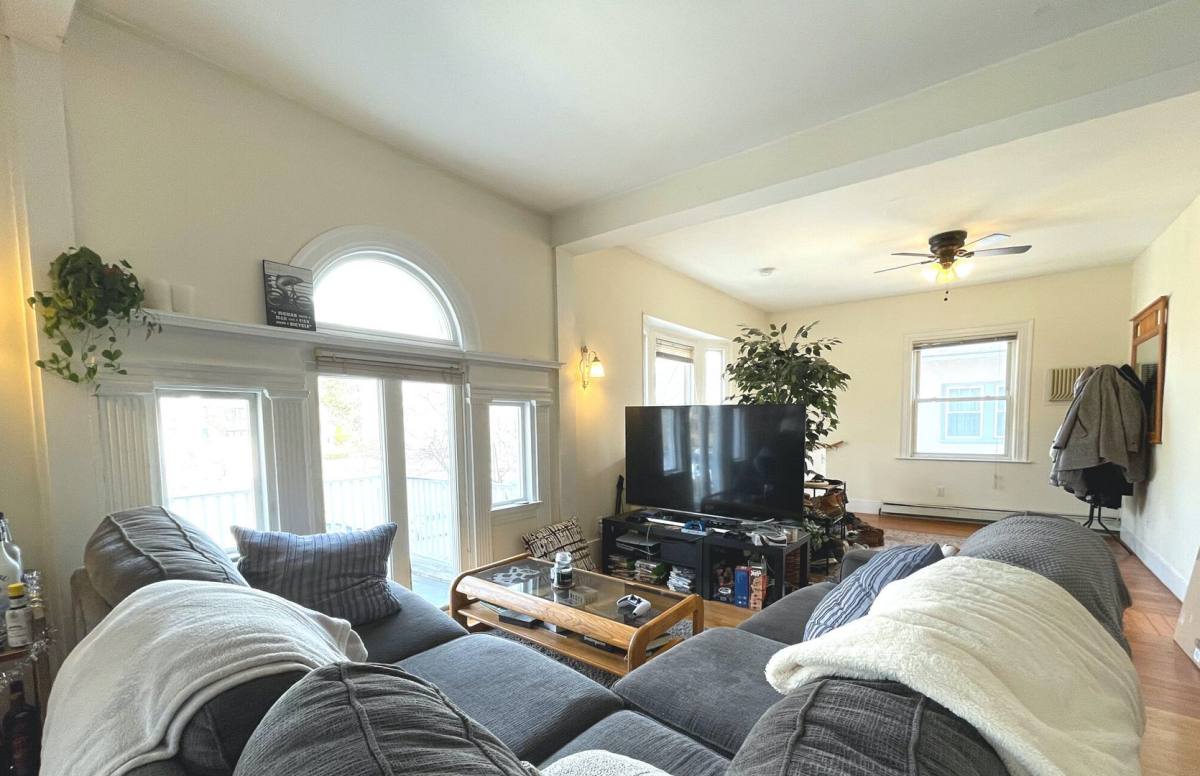 Apartment for rent at 64 Englewood Ave #2, Brookline, MA 02445