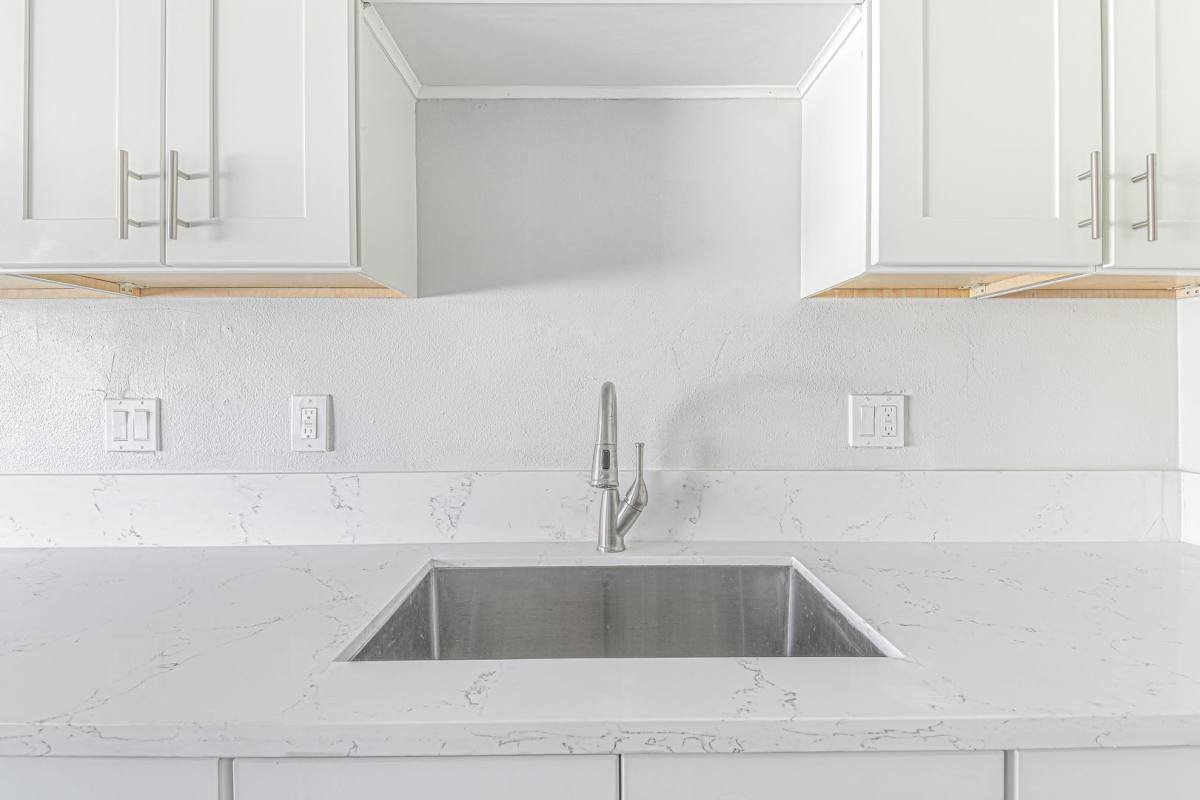 Apartment for rent at 811 Gardenia Ave, Long Beach, CA 90813