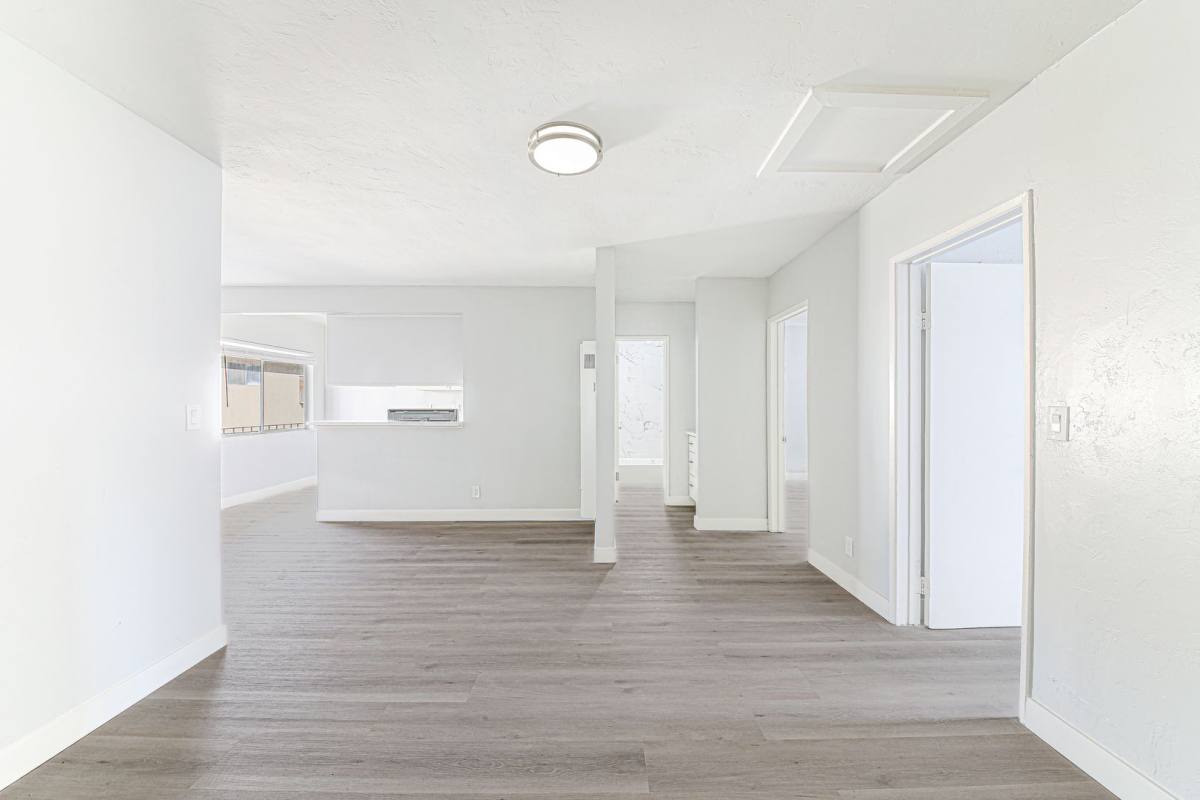 Apartment for rent at 811 Gardenia Ave, Long Beach, CA 90813