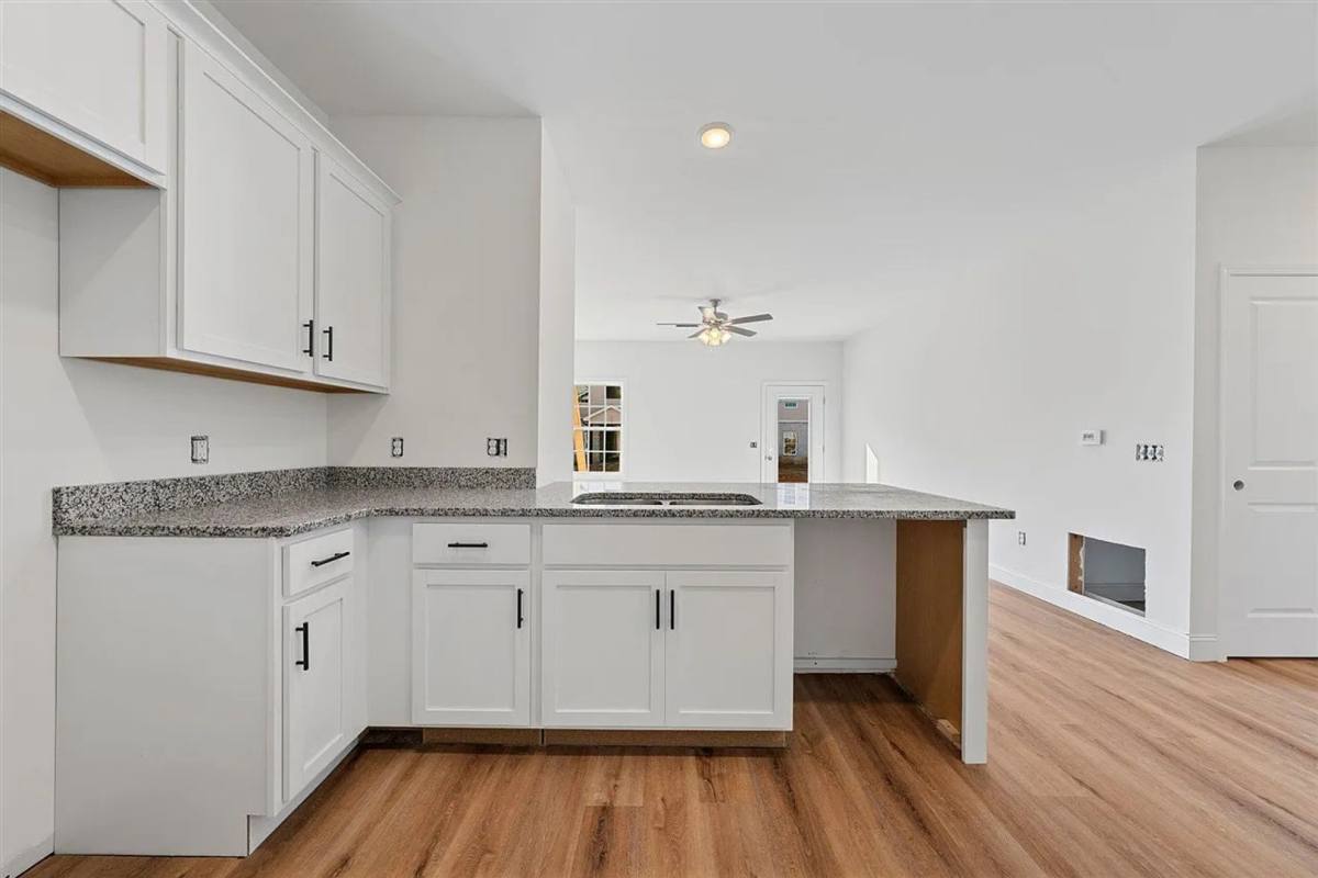 Apartment for rent at 355 Hillview Mills Blvd, Bowling Green, KY 42101