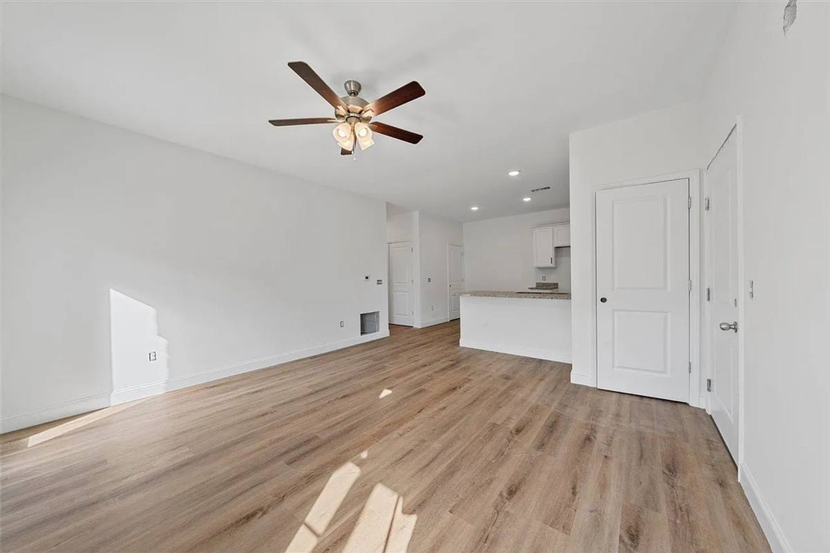 Apartment for rent at 355 Hillview Mills Blvd, Bowling Green, KY 42101