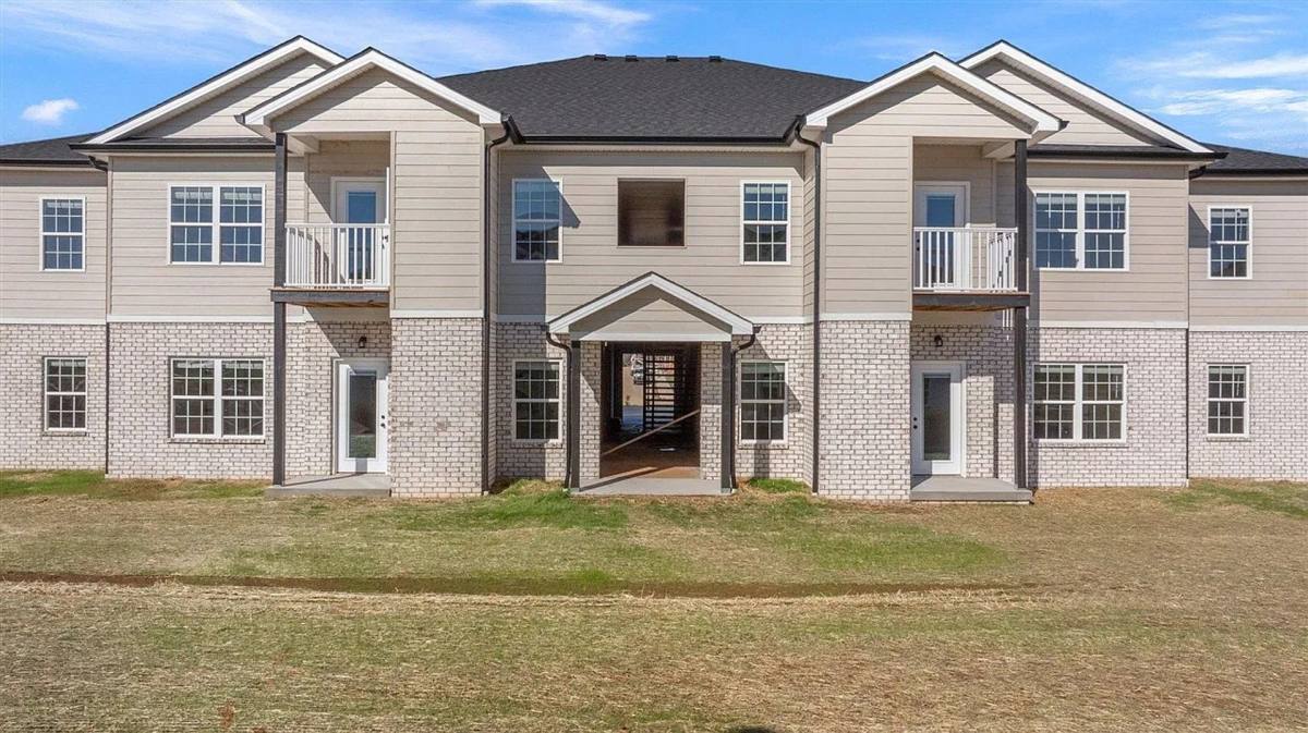 Apartment for rent at 355 Hillview Mills Blvd, Bowling Green, KY 42101