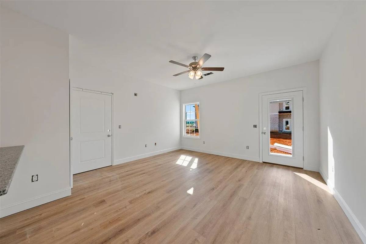 Apartment for rent at 355 Hillview Mills Blvd, Bowling Green, KY 42101